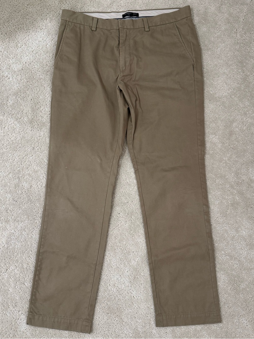 Banana Republic men’s chino pants 33/32
